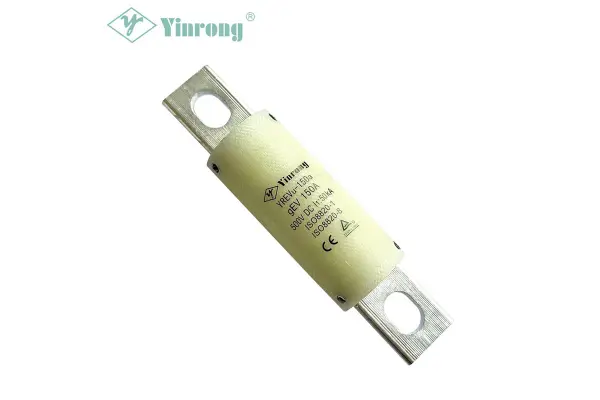 Aling EV Fuse ang Pinapanatiling Ligtas ang High-Voltage EV Systems?